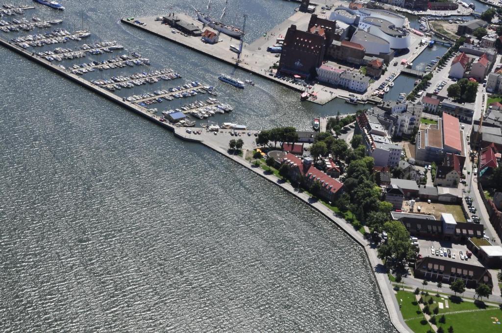 Hotel Hafenresidenz Στράλσουντ Εξωτερικό φωτογραφία